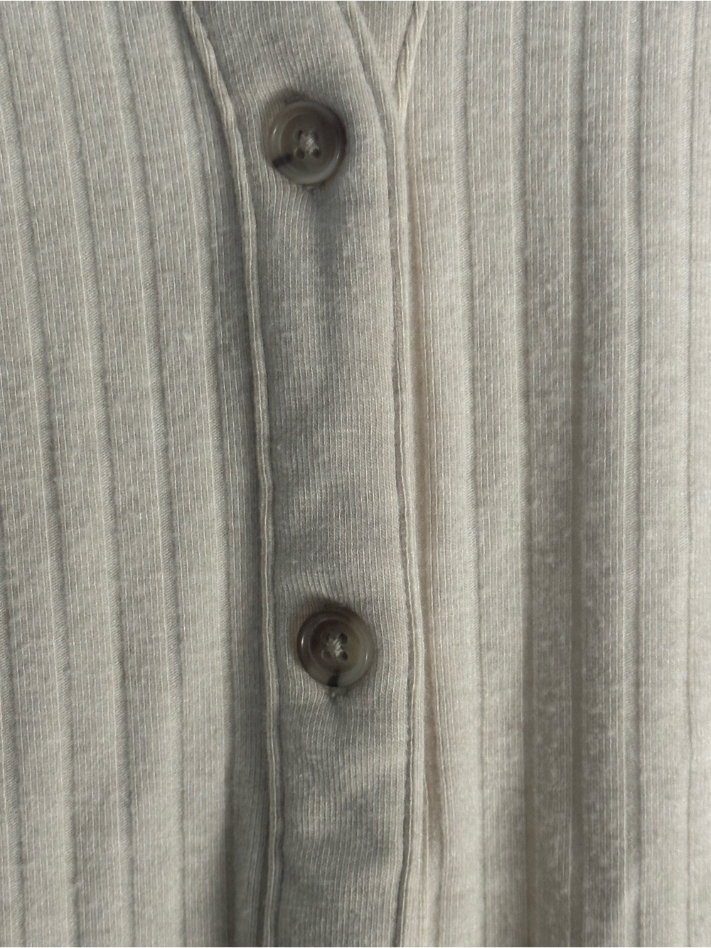 Cream Ribbed Button-Front Long Sleeve Top - Picture 4 of 8